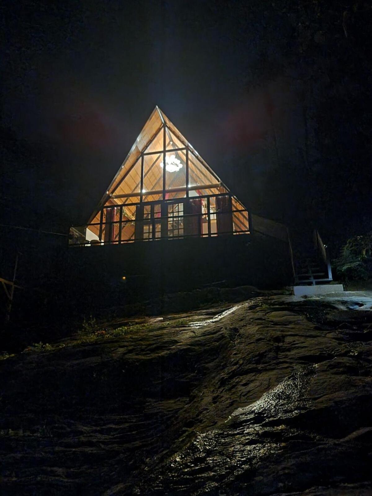 Whiskeywoods Villa Madikeri Eksteriør billede