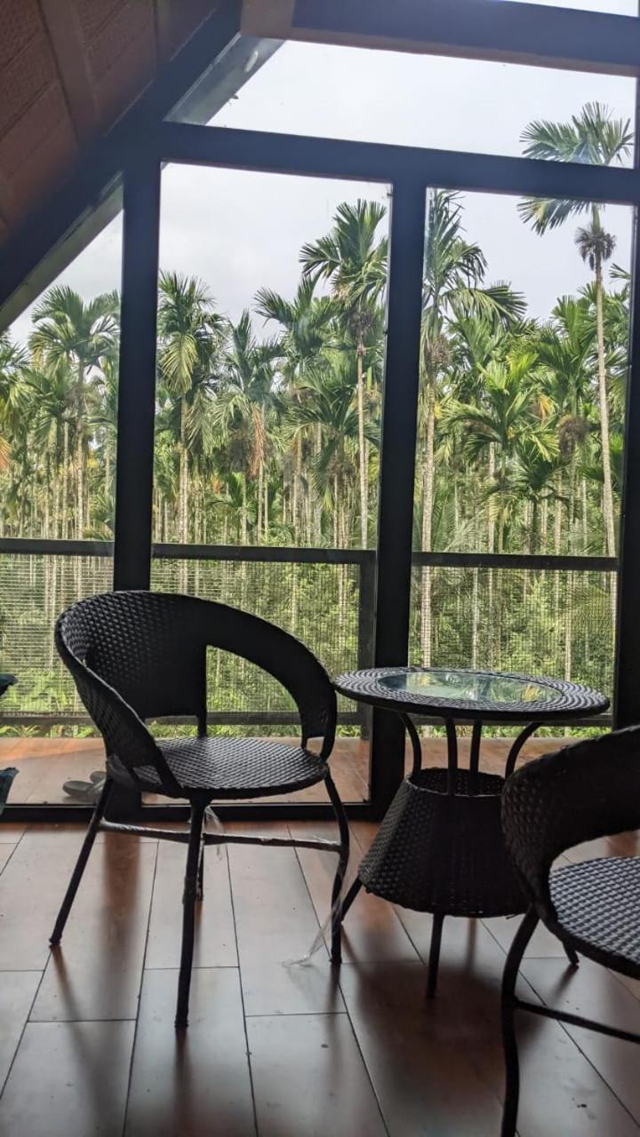 Whiskeywoods Villa Madikeri Eksteriør billede