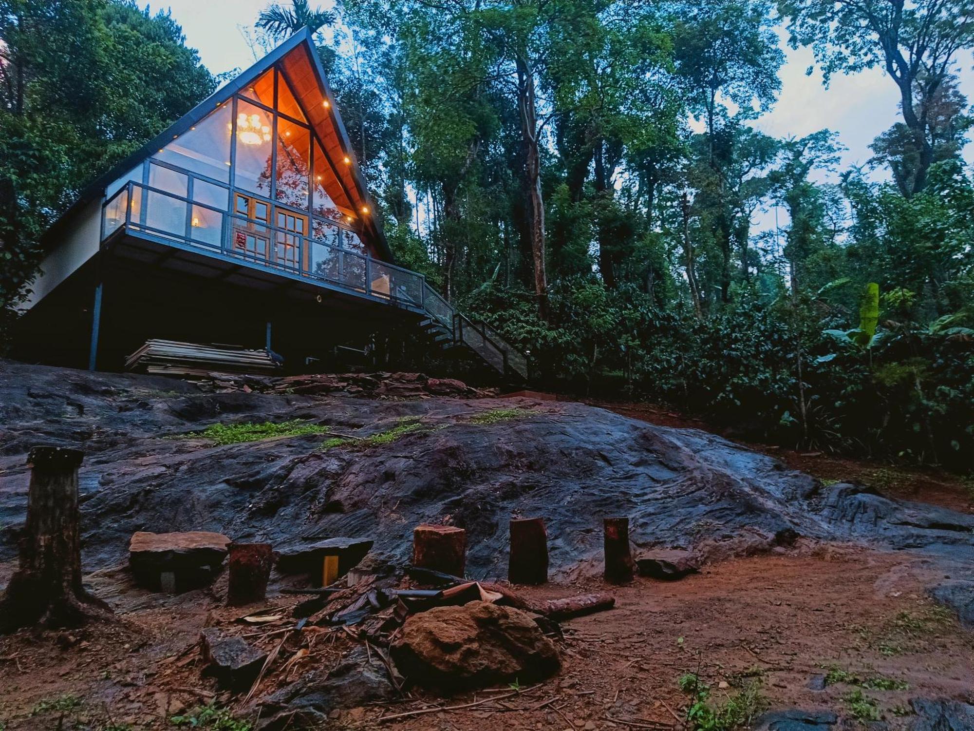 Whiskeywoods Villa Madikeri Eksteriør billede